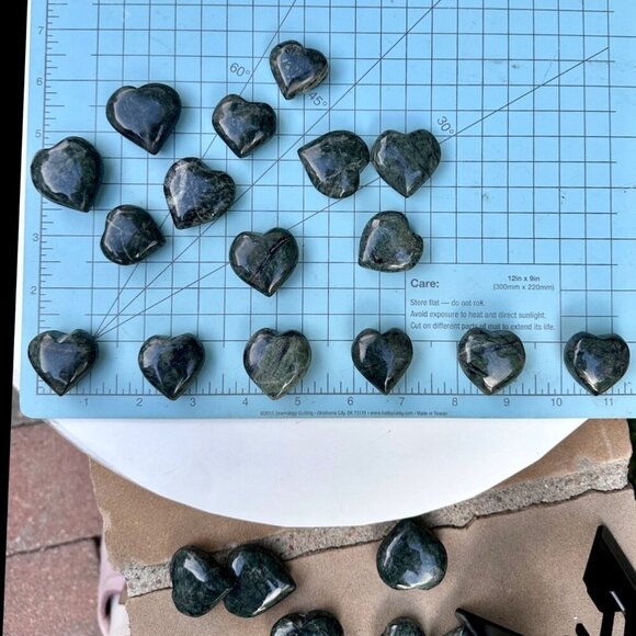 Green Jade Heart Polished Solid Stone Puffy Heart Size Small 1 - 1.5 Inches Wide - Picture 3 of 8